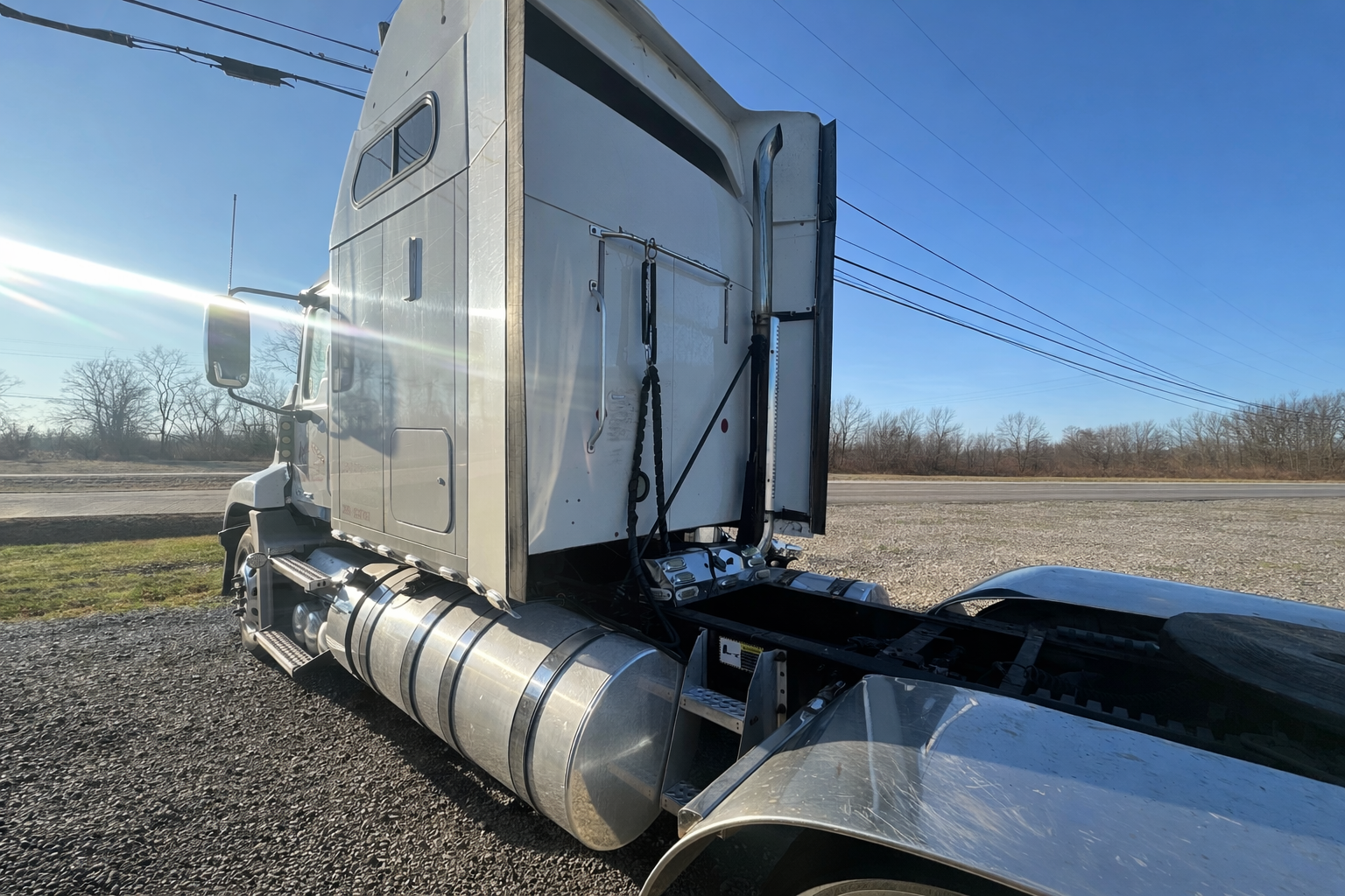 2012 MACK CXU713 - Image 3